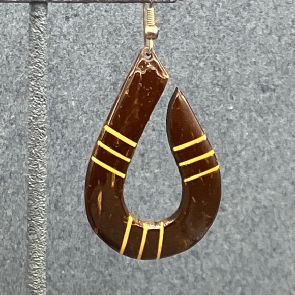 Dangle Pierced Earrings Teardrop Hoop Carved Wood Inlaid Brown Beige Silver BoHo - Picture 3 of 6